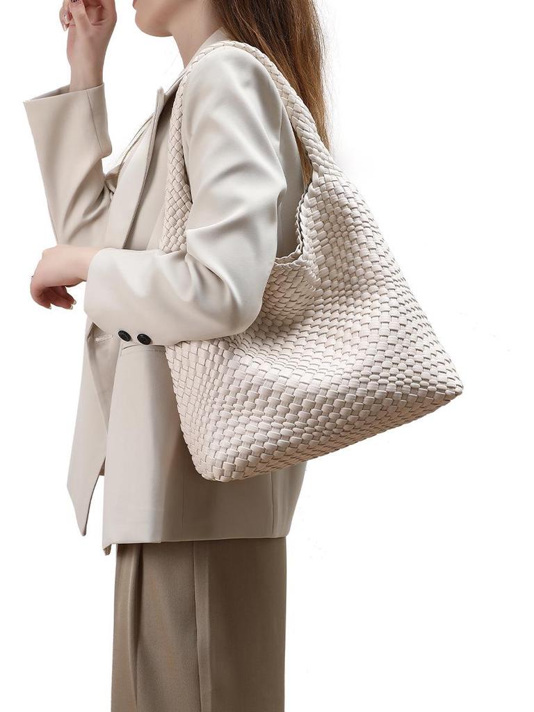 Hand-woven Fashionable Large Capacity Tote Bag - Versatile European & American Style