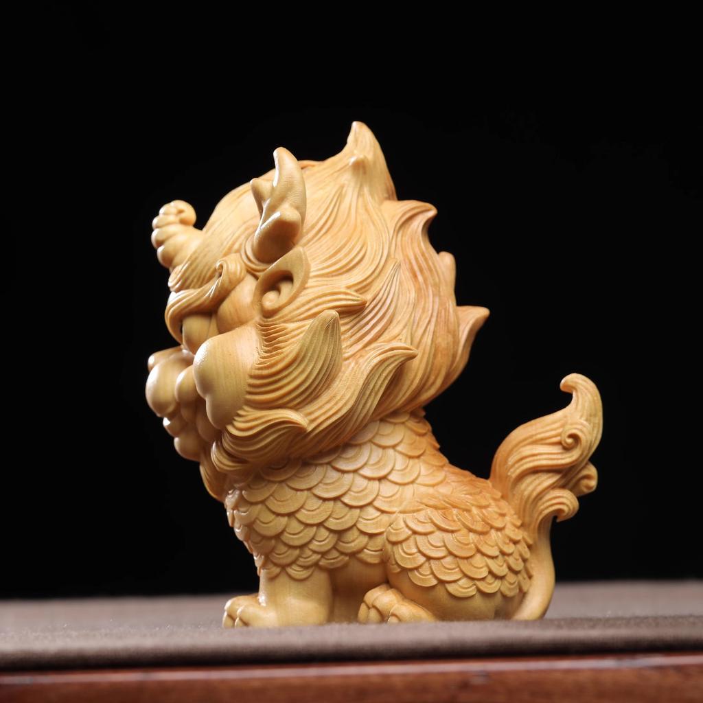 Miniature Statue Wooden Carving Auspicious Beast Qilin Ornament Office Accessories  Home Decoration Gift Collection Souvenirs