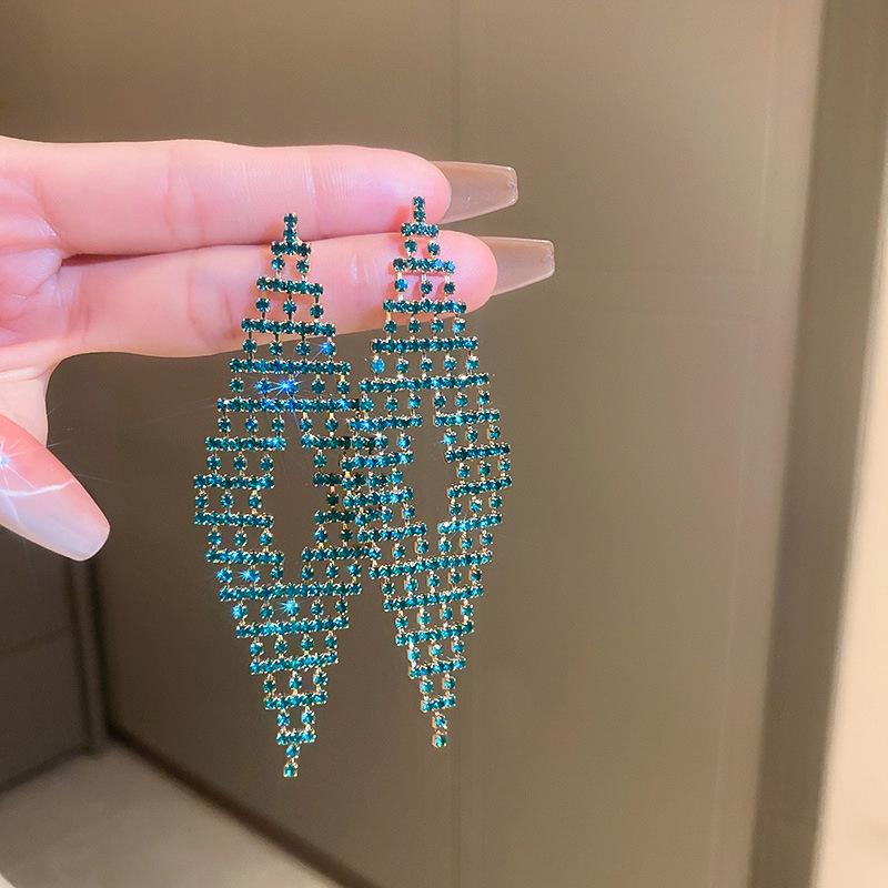 S925 Silver Needle Rhinestone Tassel Earrings - Exquisite Long Claw Chain with Colored Diamonds, European & American Style