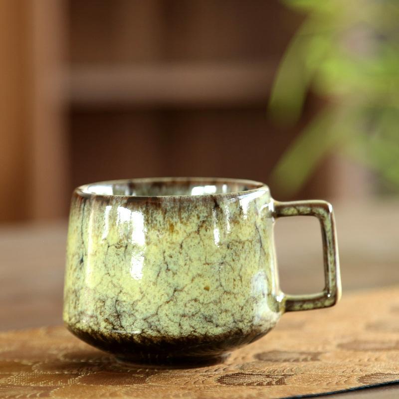 

Креативная кружка для латте с эффектом печной глазури и ручкой, японская бытовая офисная керамическая кружка для молока, чашка для чая кунг-фу, посуда для напитков, стакан для воды 180ml жёлтый