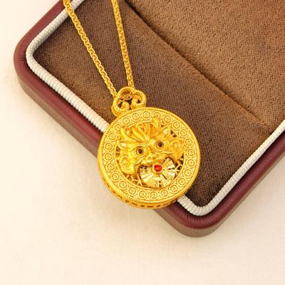 Ciondolo Bussola Bestia Auspiciosa in Oro: Collana Rotante Bestia Divoratrice Retrò
