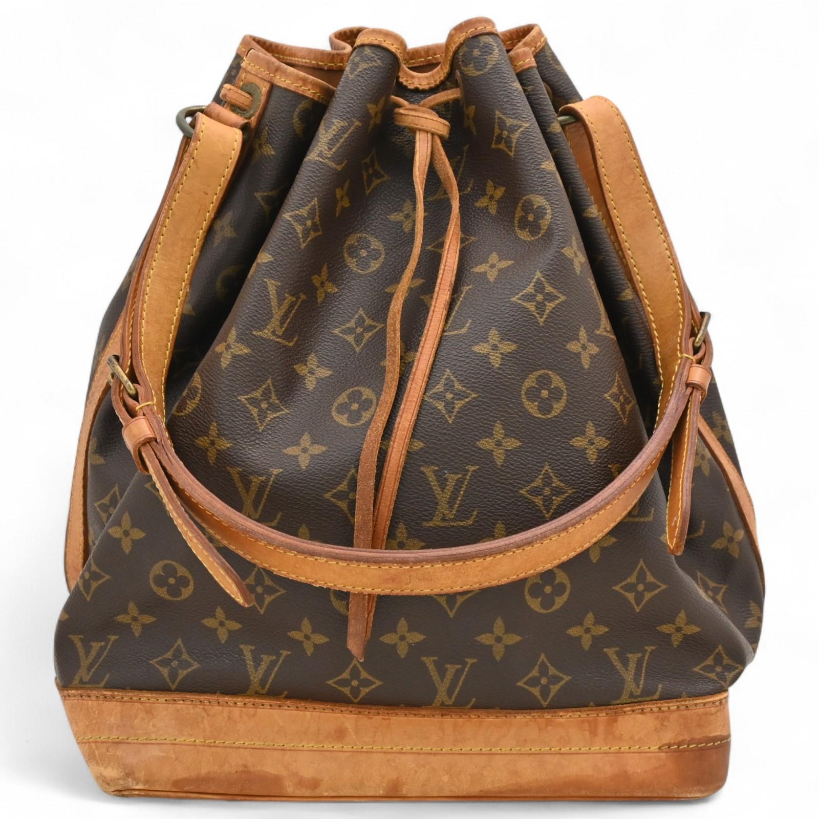 

Оригінал LOUIS VUITTON Monogram Noe Сумка на плече Вінтаж Коричнева шкіра lv4434bd