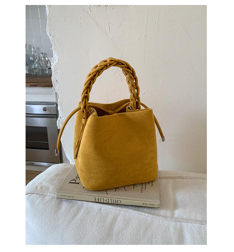 Vintage Frosted Texture Bucket Bag Woven Vegetable Basket Bag, New Fashionable Niche Design, Single Shoulder Crossbody Bag