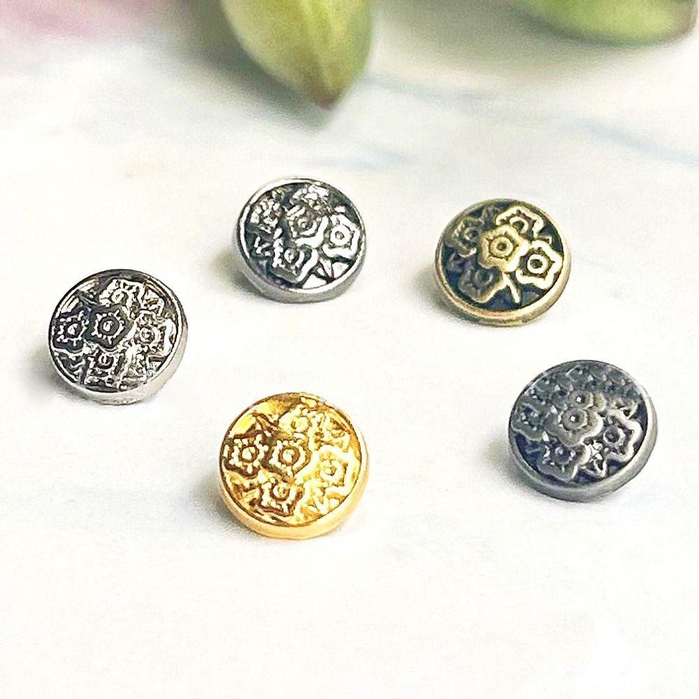 20 Stück Mini DIY Puppenmäntel 7mm Kleidung Metall Schnallen Hohe Qualität Floral Knopf Schnalle für 1/6 Puppe