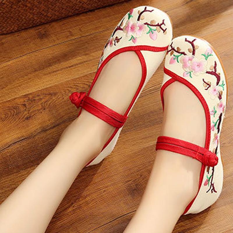 Certainly Are 10 Descriptive Keywordrich Titles For The Women Vintage Chinese Traditional Plum Blossom Canvas Embroidery Flat Loafers Each Over 70