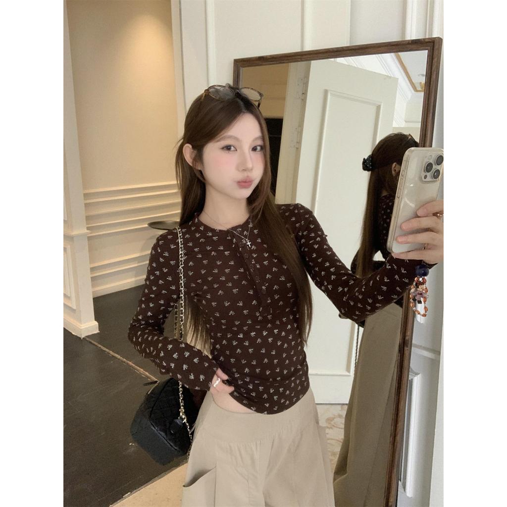 Autumn Retro Floral T-Shirt: Slim Fit, Sweet & Spicy, Long Sleeve for Women