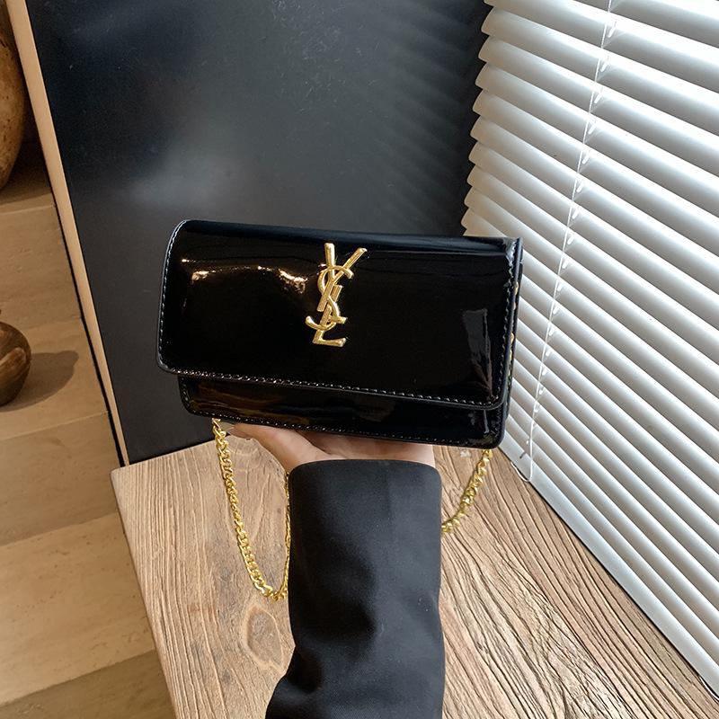 

2025 Модна жіноча висококласна лакована шкіряна сумка кросбоді на ланцюжку чорний