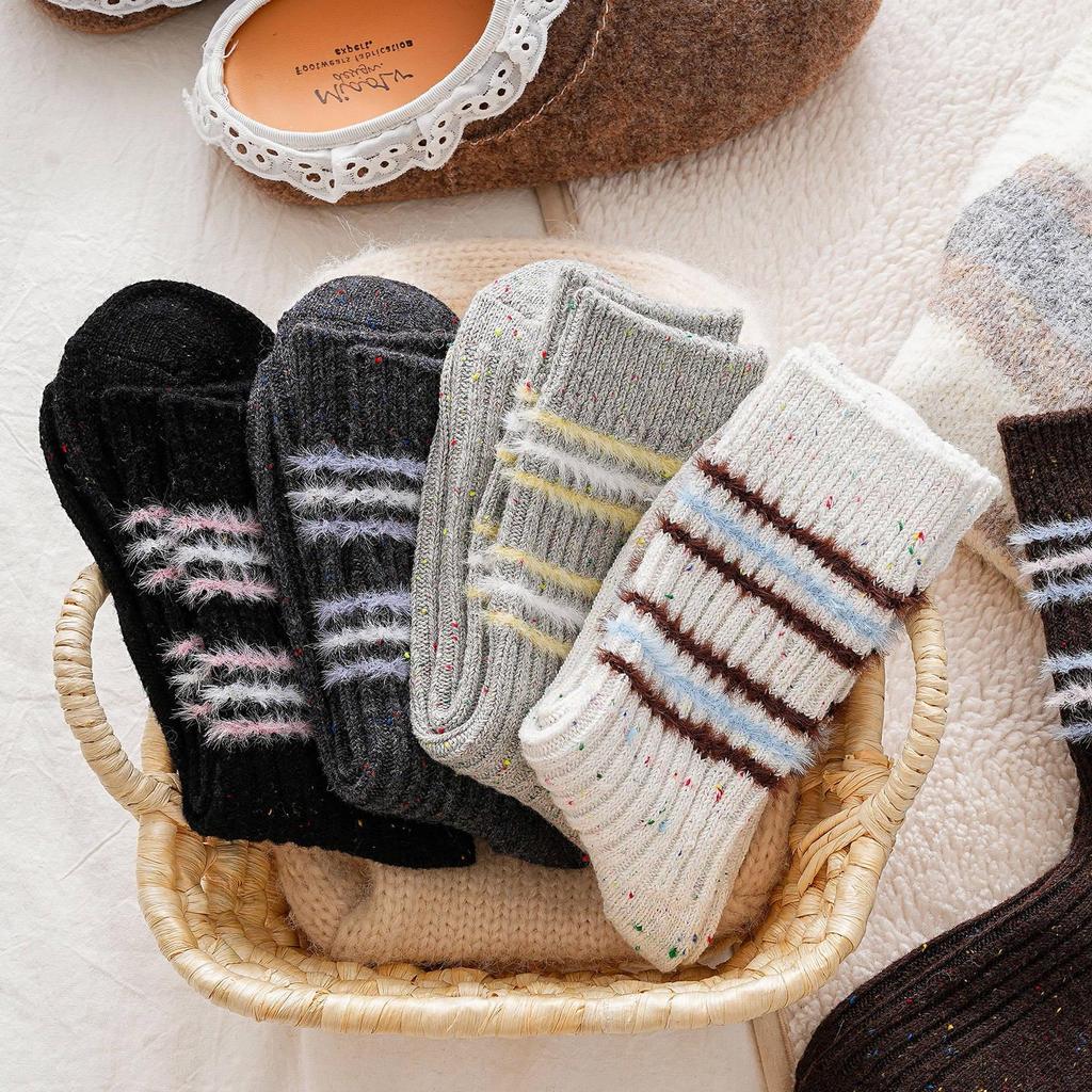 Chaussettes en Laine Rayées Pelucheuses Style Coréen - Femme Couleur Café Épaisses Chaudes en Polaire pour l'Automne Hiver