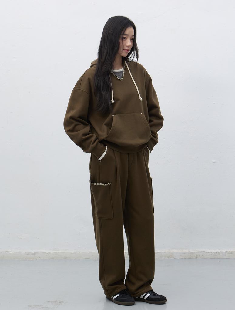 GENERALIDEA Unisex Stitch Cargo Sweatpants [Khaki] / Sbe4U52013