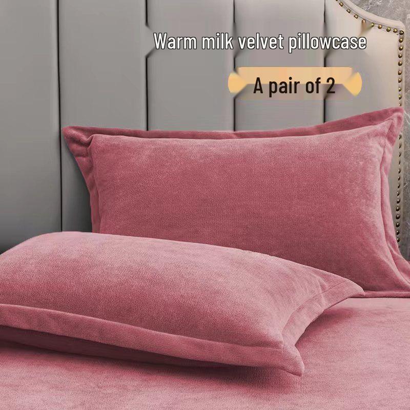 Zestaw poszewek na poduszki welurowych: Zestaw 2 plamoodpornych, aksamitnych poszewek na poduszkę, 48x74cm, wysoka wartość