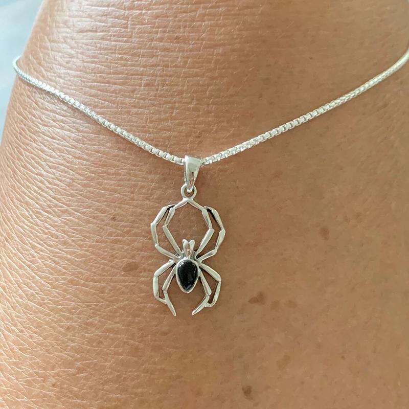 Huitan Spider Pendant Necklace for Women/Men Punk Animal Necklaces Unisex Lover Neck Accessories Creative Gift Hip Hop Zircon