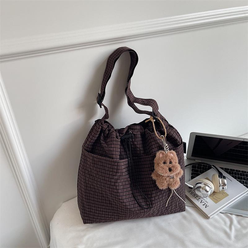 Autumn New Lazy Wind Large-capacity Canvas Bag Pleated Plaid Bag Commuter Shoulder Messenger Bag