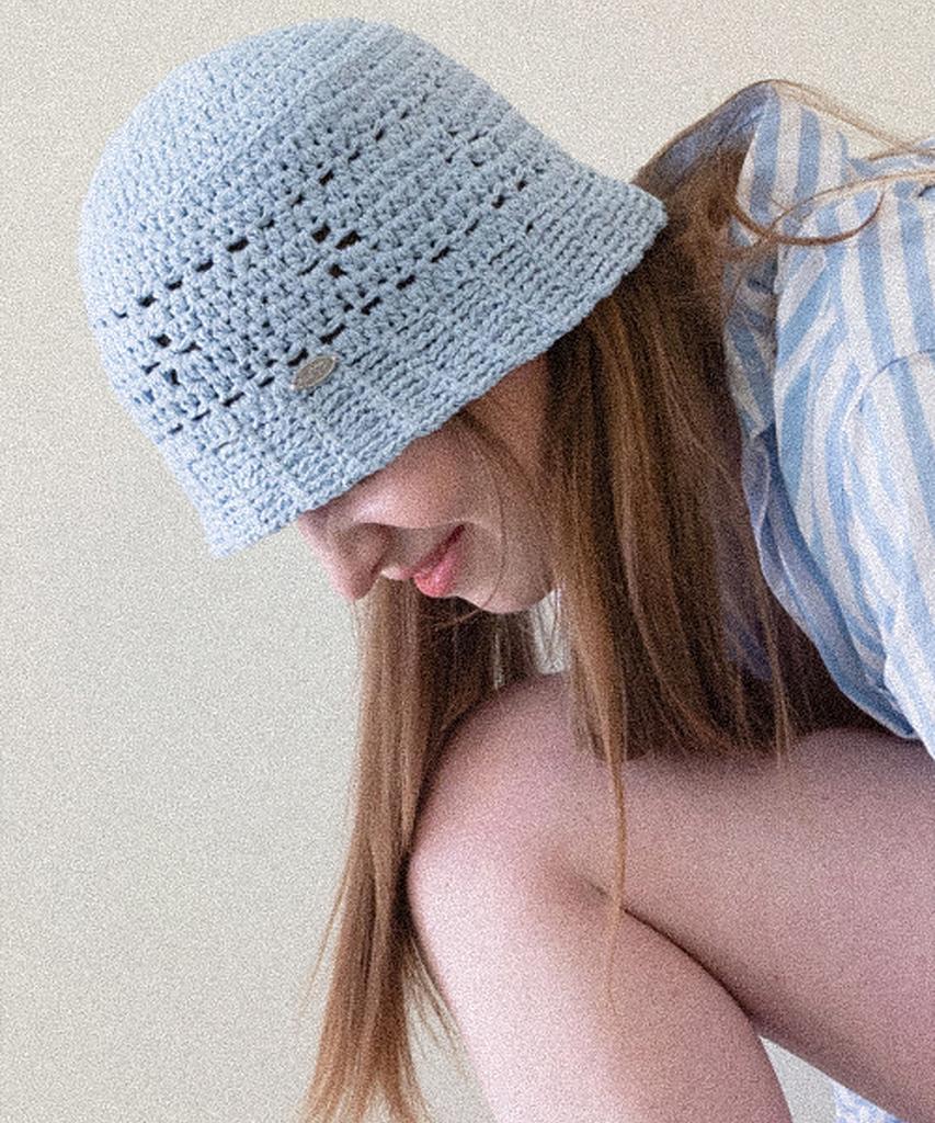 Seullouseulloulli Lily Short Handmade Crochet Bucket Hat _ Sky