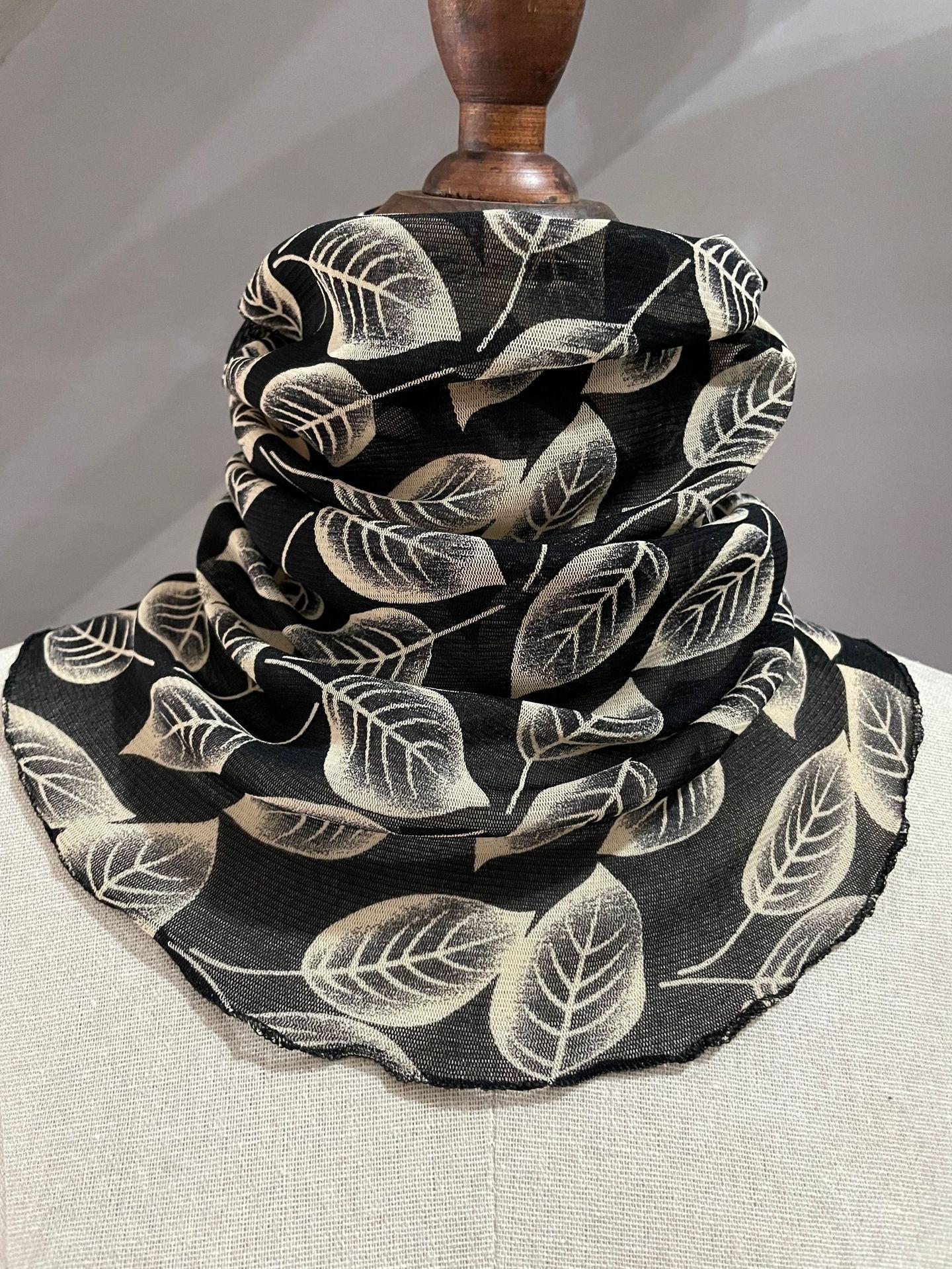 

Маленькие шелковые шарфы многофункциональны и изменяемы, свитер-стример, поддельный воротник, шарф, шейный платок и шарфы модны и универсальны. 50