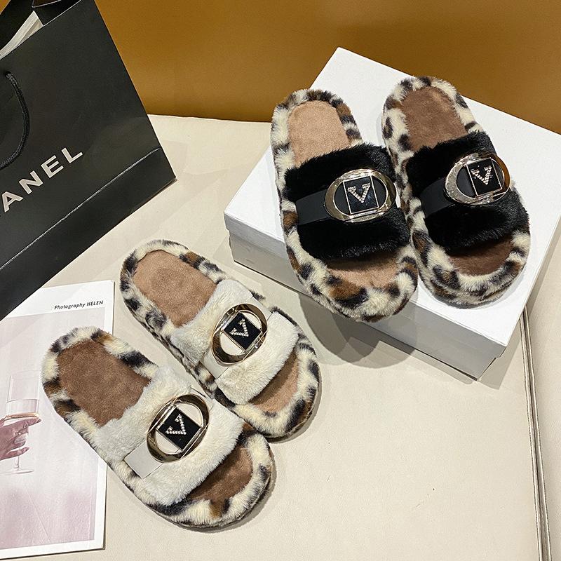 Internet celebrity fashion thick-soled fluffy slippers women wear 2024 autumn and winter new small height-increasing fluffy cotton slippers