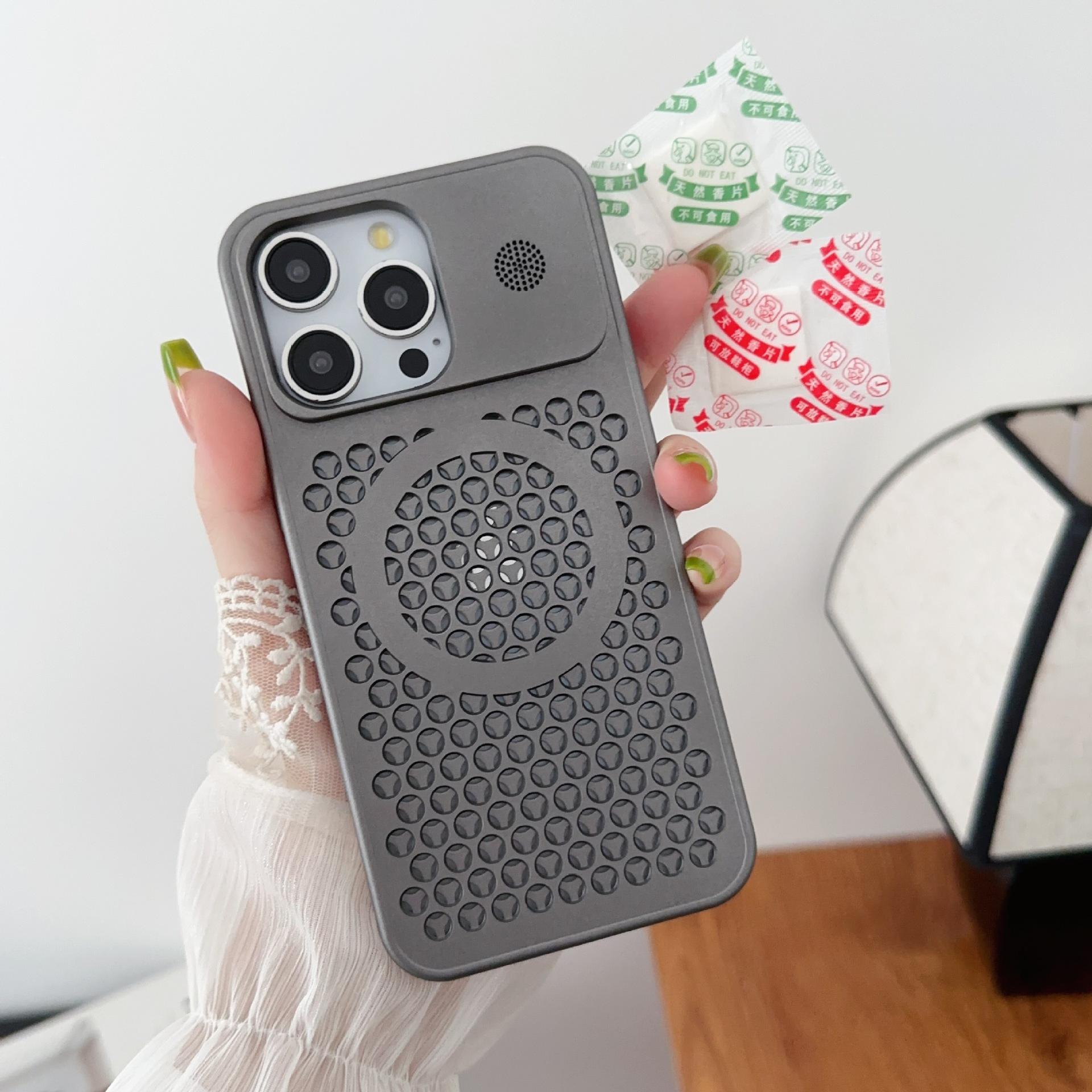 

Подходит для Apple 15promax Ароматерапия Металлическая краска Сотовое охлаждение Чехол для мобильного телефона iPhone 14 Магнитный 13 Защитный чехол Apple 15/14/13 серый