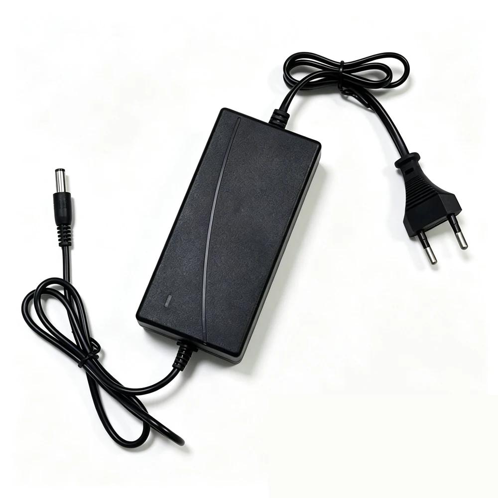 Caricabatterie Li-ion 21V 18V 2A Adattatore Caricabatterie per Utensili Elettrici Caricabatterie Batteria al Litio Adattatore Alimentatore DC 5.5*2.5MM