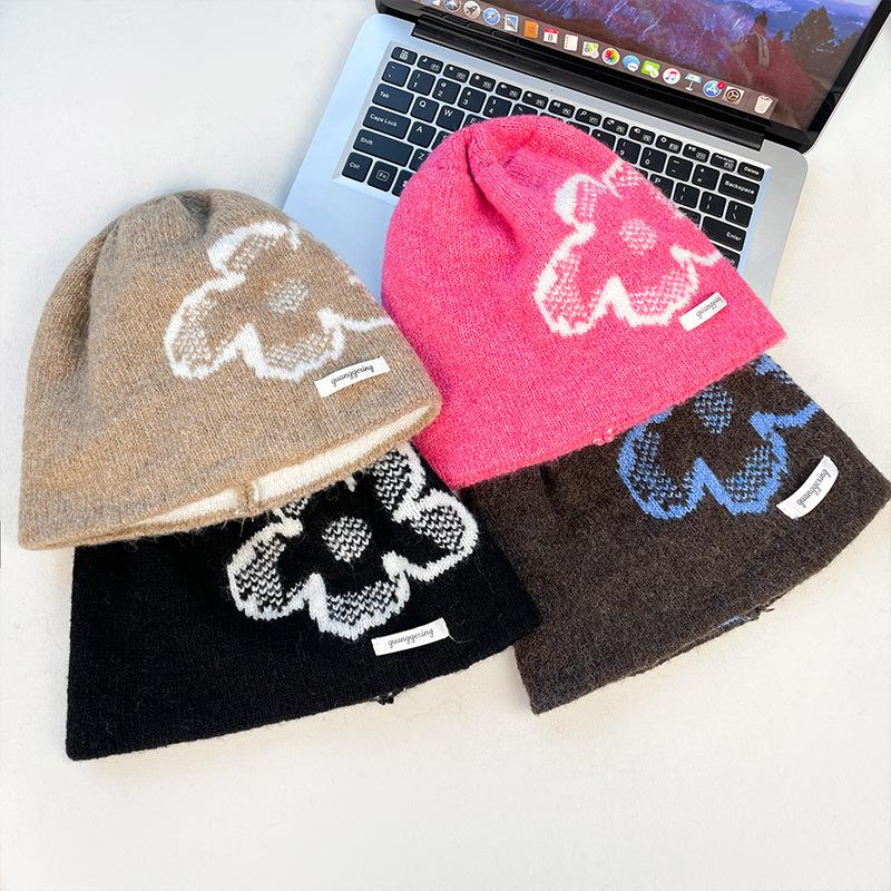 Korean-style large head circumference drawstring knitted beanie for women, with rolled edges, pullover cold hat, face-slimming head wrap, postpartum