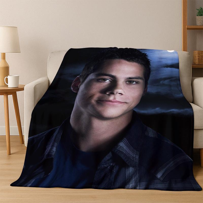 Dylan O’Brien DOB Actor Flannel Blanket Soft Warm Blanket Throw Blanket for Bedroom Living Room Bed Travel Picnic Gift Kids