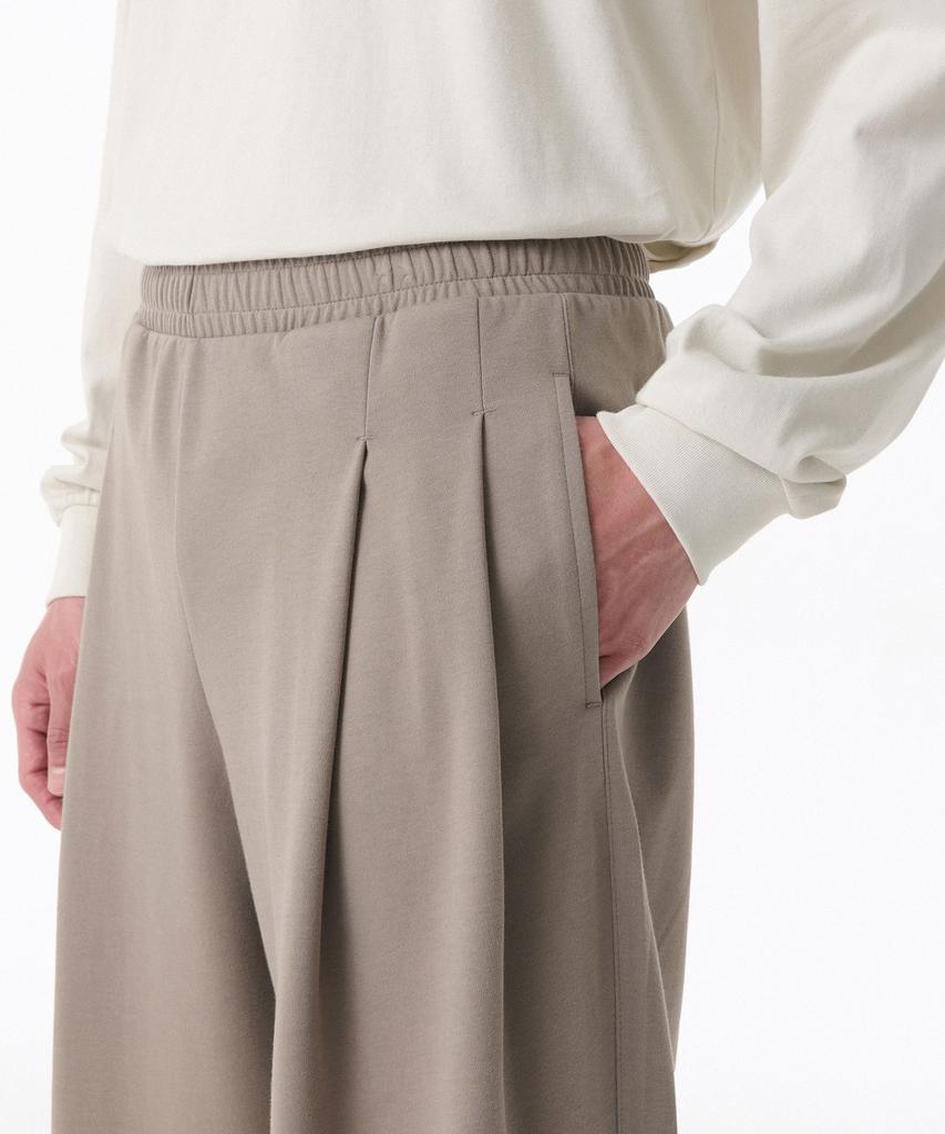 Musinsa Standard [Cooltandard] Two-Tuck Wide Lounge Sweatpants [Grayish Beige]