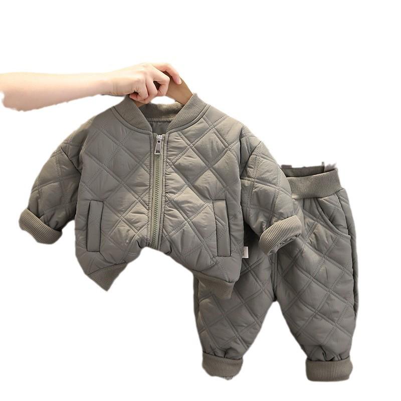 Trendy Winter Boys' Cotton-Padded Two-Piece Set: Warm Long-Sleeve Outfit for Infants and Children