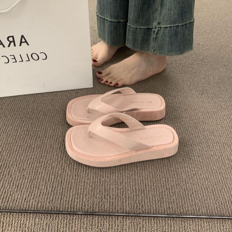 French fairy style thick-soled flip-flops beautiful leopard print slippers female summer wear seaside beach sandals sandals