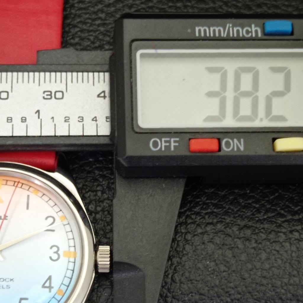 USED HMT HAND-WINDING INDIAN MENS WATCH A432531-2 R112-a432531