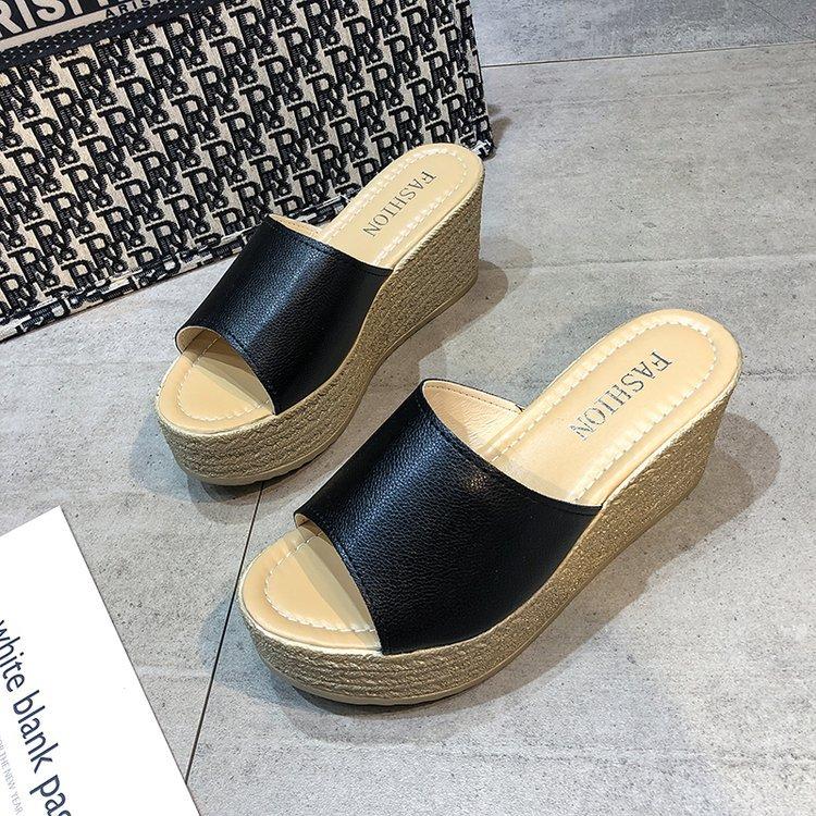 Women's Waterproof Table Cool Slippers Women's Summer New Korean Version Thick-soled Muffin Casual I-shaped High-heeled Slippers