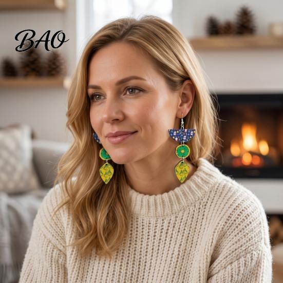 Christmas Dangle Earrings 1 Pair Wooden Drop for Women, Cute Santa Red Green Holiday Decor Gingerbread Candy Cane Earrings, Vintage Jewelry