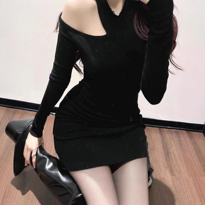 New Autumn and Winter Pure Black Dress with Hollow-Out Bodycon Design, Slimming and Sexy Mid-Length Dress