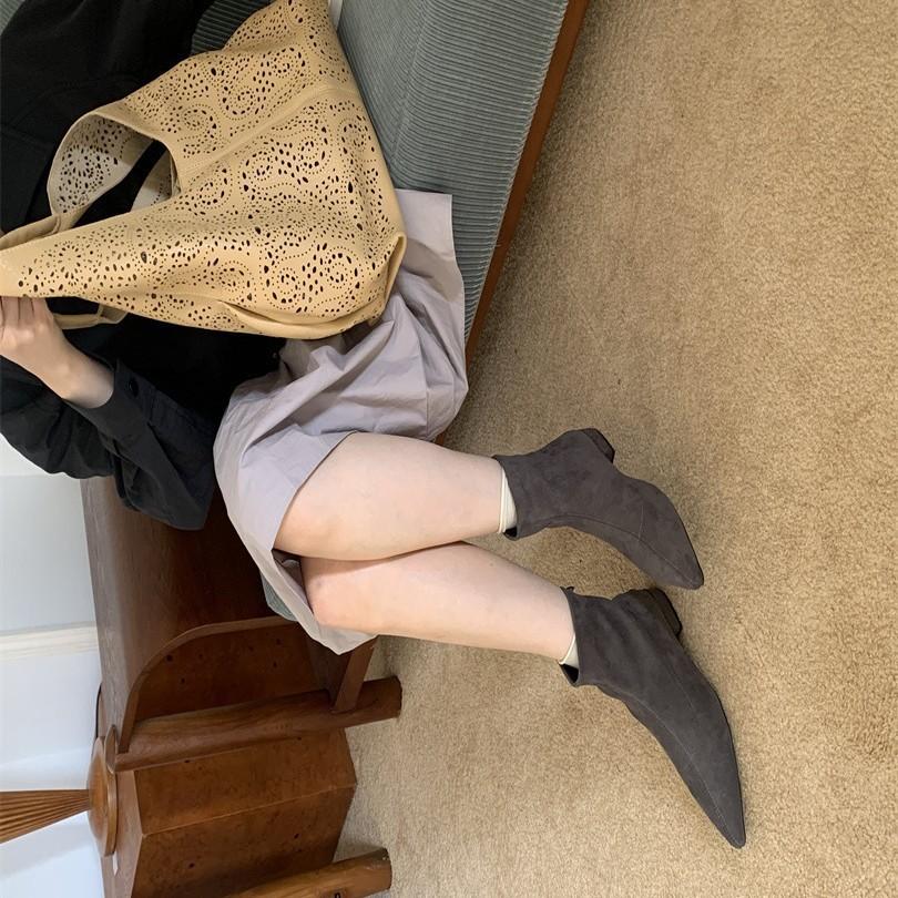 French Fashion Pointed Thick Heel Short Boots Women's 2025 Autumn and Winter New Versatile Elastic Thin Boots Niche Martin Boots