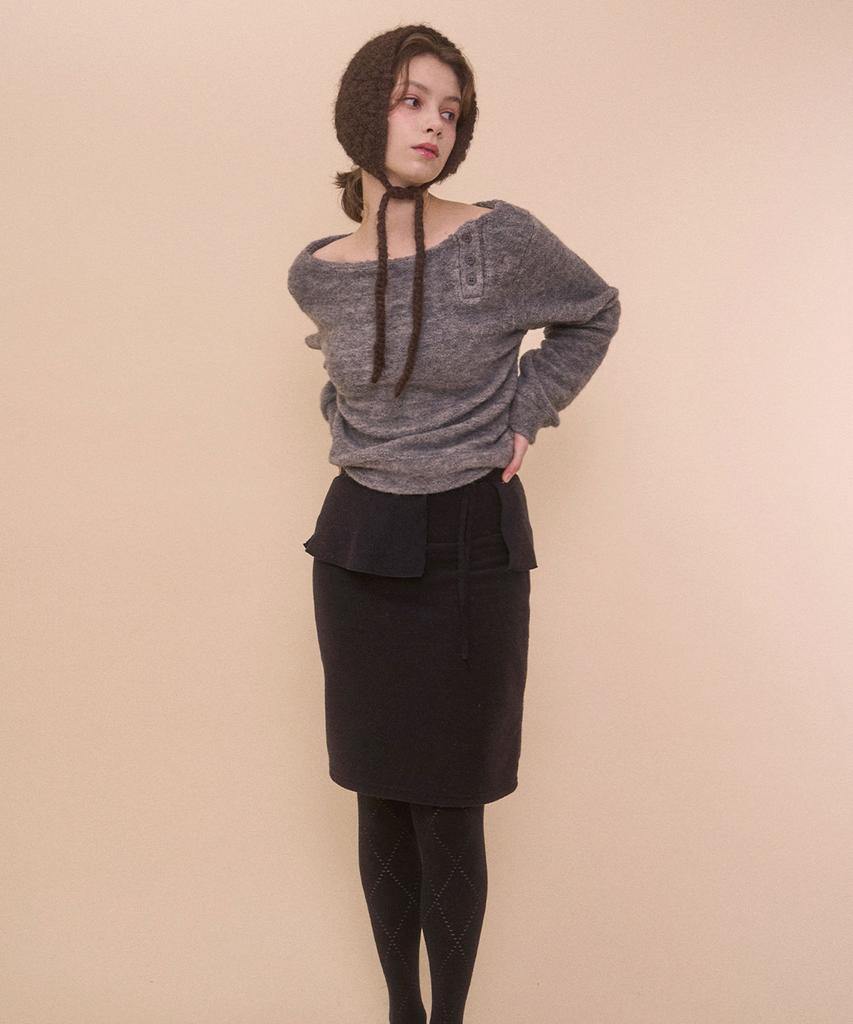 BELLIALEU Fuzzy Boat Neck Knit-Gray