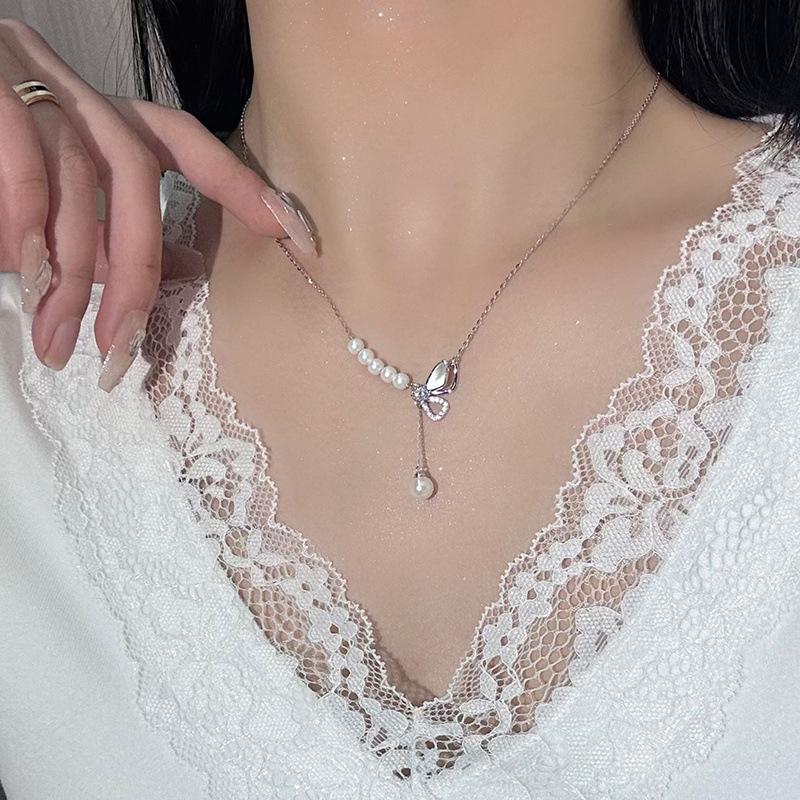 S925 Sterling Silver Collarbone Necklace Link Chain for Girls Summer Shell Pearl Moissanite Pendant Light Luxury Style