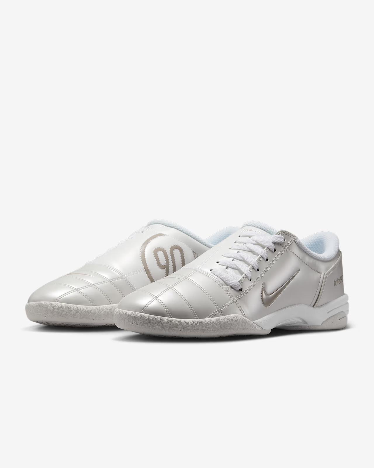 HQ2851-002 Nike Total 90 3 Photon Dust (Men s) 10