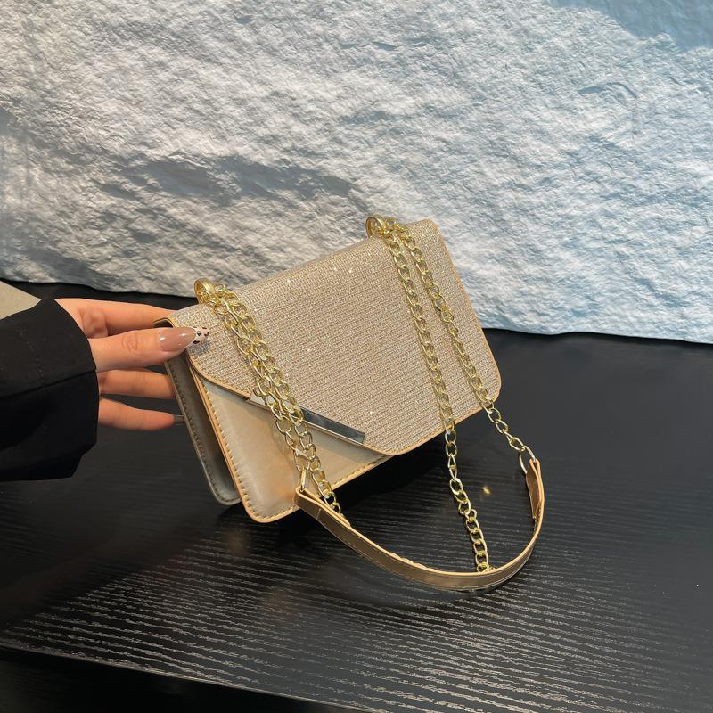 Foreign Style Winter Fashion Popular Chain New Shoulder Bag Women's Light Luxury Commuting Versatile Simple Messenger Bag