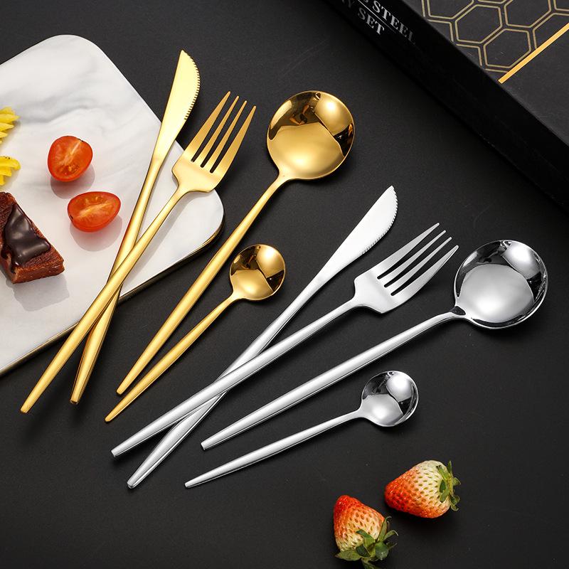 Gold-Plated Stainless Steel Cutlery Set: Includes Steak Knife, Fork, Spoon, and Knife – Four-Piece Western Style.