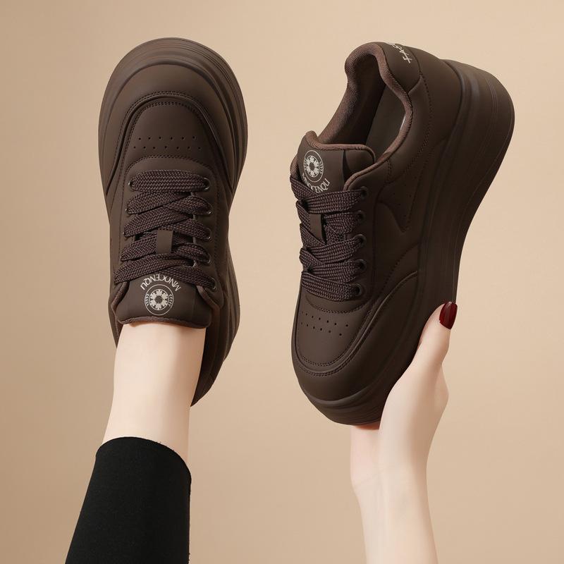 Bread Casual Shoes, Women's Thick Shoes, Autumn and Winter New Popular Board Shoes, Versatile Forrest Gump Sports Shoes, Women's Models