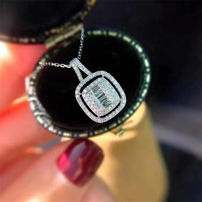 Women s Micro-Inlaid Sparkly Full Diamond Clavicle Necklace - Minimalistic Hollow Chain Style