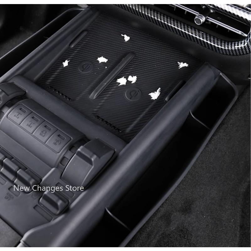 For GWM TANK 300 2025 Car Central Control Silicone Storage Pad Modified Wireless Charging Protection Pad Upgrade Parts