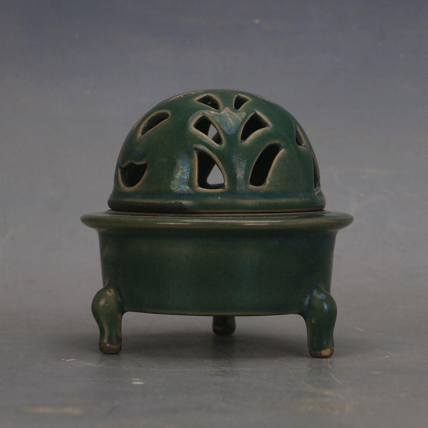 

Liao Ru Kiln Green Glaze Openwork Round Incense Burner - Antique Ceramic Display and Collectible Item