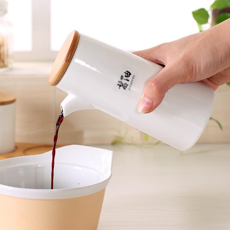 LIU Noodle Restaurant Ceramic Seasoning Jars & Pots Set