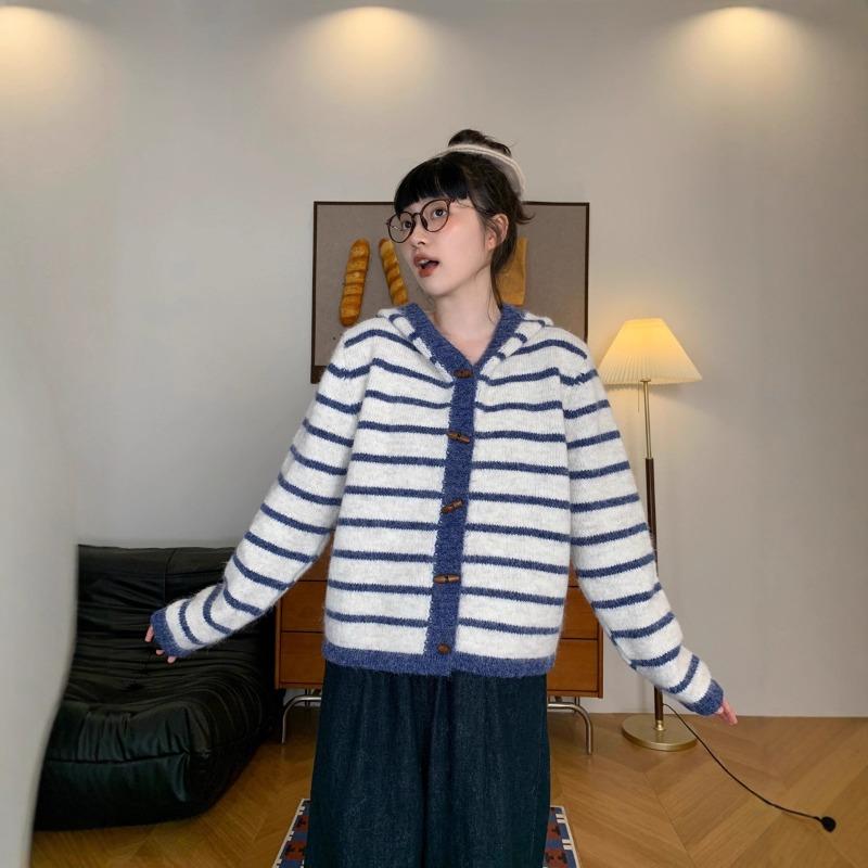 

Lazy wind striped hooded knitted cardigan women s special autumn and winter new beautiful loose age-reducing sweater jacket L синий