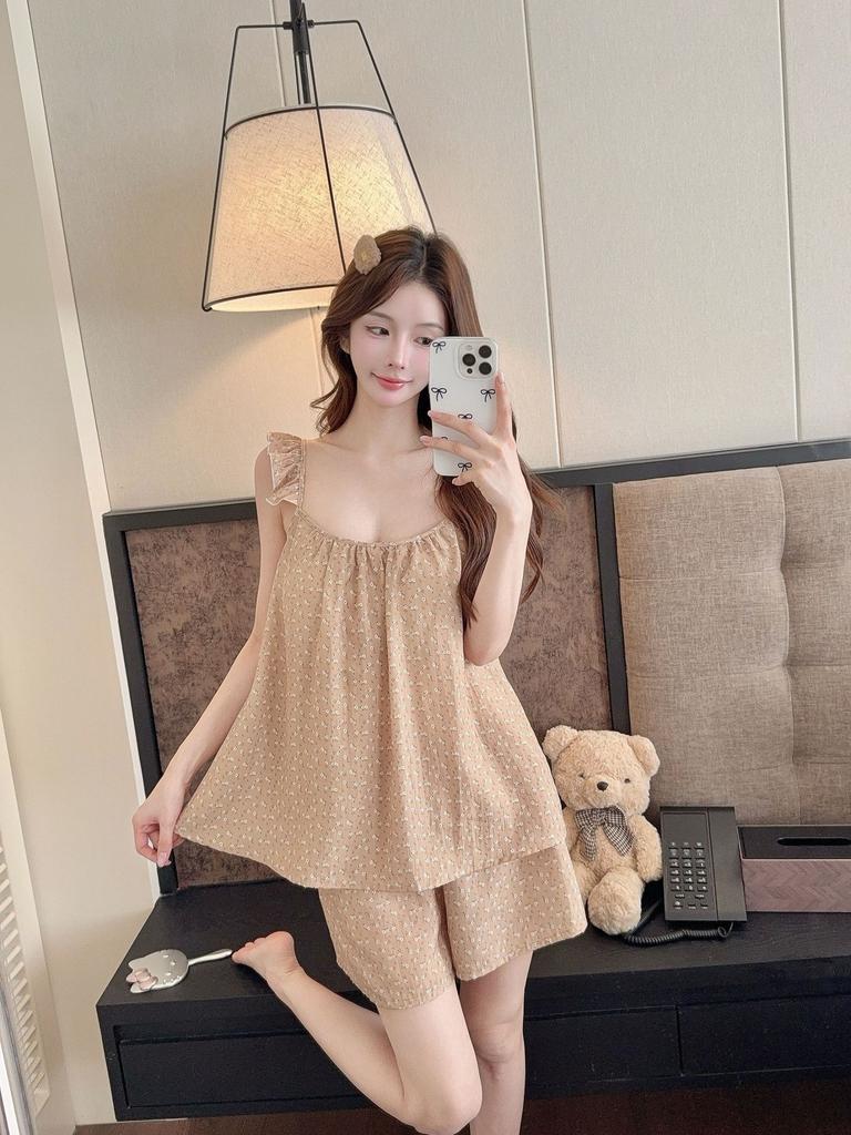 Summer new Tencel polka dot pajamas women's chest pad thin suspenders shorts set sweet wood lyocell girl home