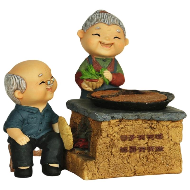 Vintage Elderly Couple Resins Statue Figurine Weddings Valentines Day Gift for Couples and Home Decors Enthusiasts