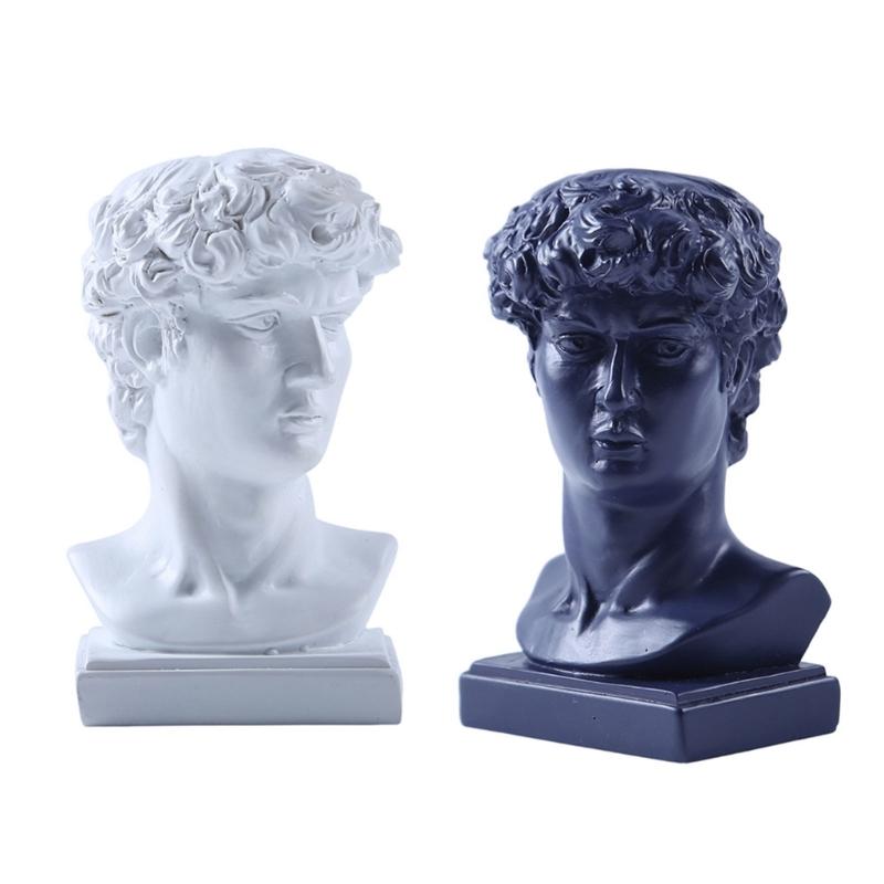 Sculpture Toothpick Holder Charming Desk Decorations Resin Ornament Pencil Holder Suitable for Restaurants and Homes