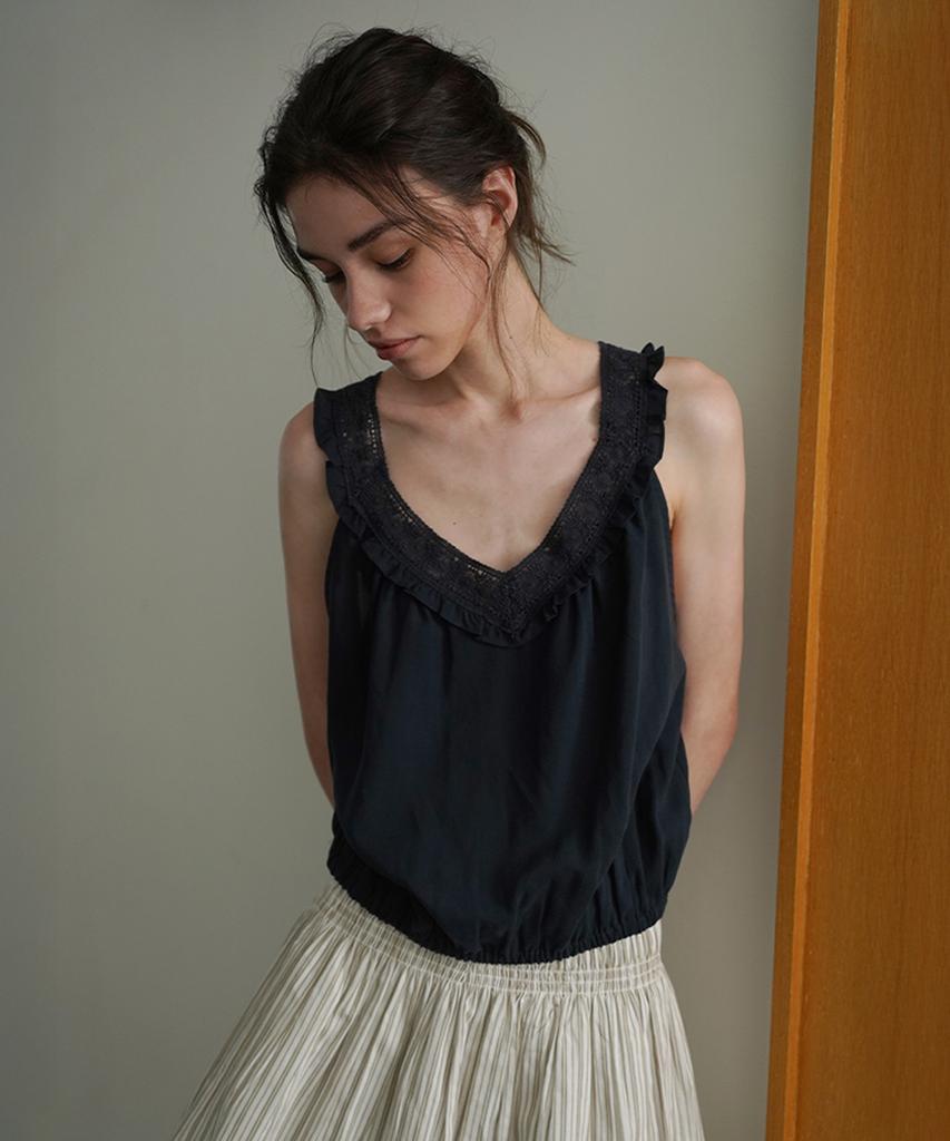 WITHOUT SUMMER Bella Lace Blouse_Navy