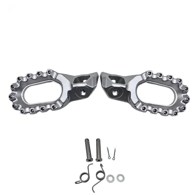 Compatible CNC Aluminum Rearset Footpegs for KTM Hengjian Z300 and Ke Weisi K23AJ1 Models.