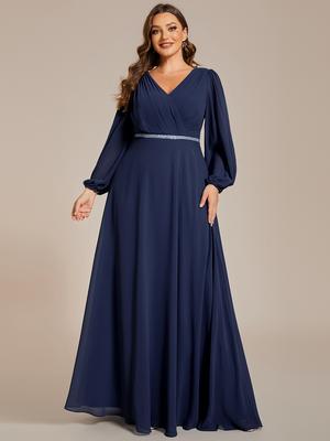 Ever-Pretty Robe de soirée plissée en mousseline de soie pour femme, grande taille, double col en V, manches longues, ceinture brillante