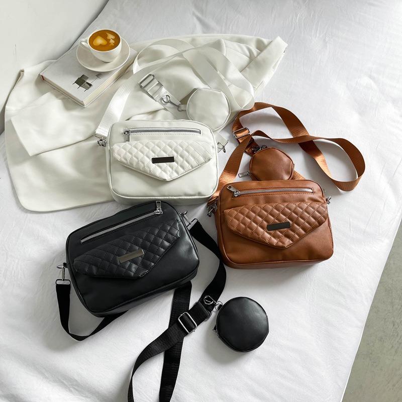 New Women's Bag Simple Diamond Shoulder Bag Fashion Messenger Bag Flow Soft Leather Texture Retro Mother Bag