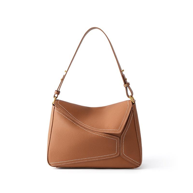 First Layer Cowhide Pillow Bag Fashionable and Versatile Design Sense Niche Messenger Bag Underarm Portable Leather New Shoulder Bag